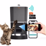 Dispenser de Hrana Automat/Hranitor Pentru Caini si Pisici Camera Video, AMYMAT Pro, Camera Video Capacitate 6L, Bol Inox, Sunet Hranire, Programabil, Sursa Alimentare Dubla, Aplicatie Telefon, Accesorii Animale Negru Q5